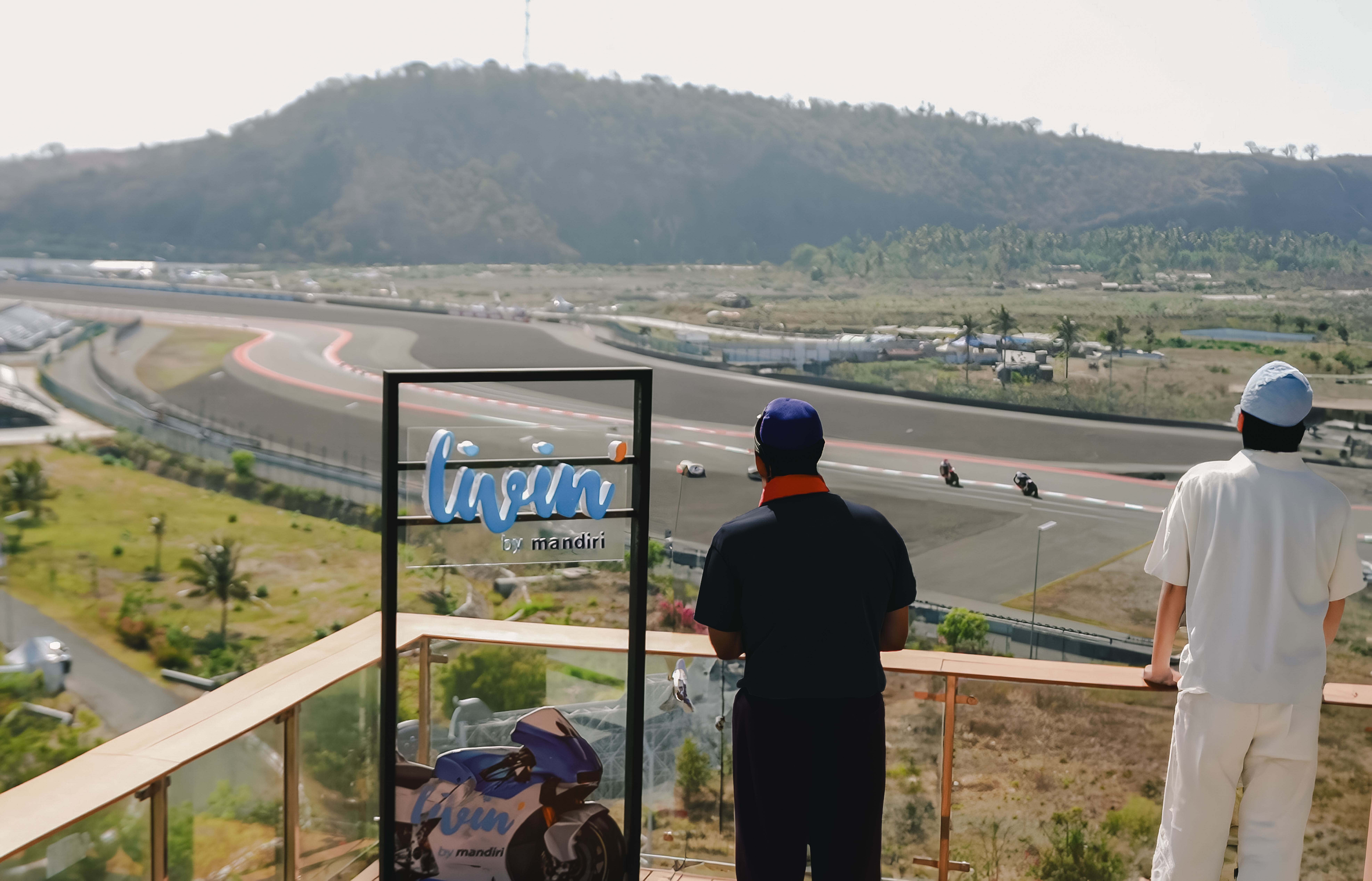 Gairahkan Industri Sport Tourism Tanah Air, Bank Mandiri Promosikan Sirkuit Internasional Mandalika 2024