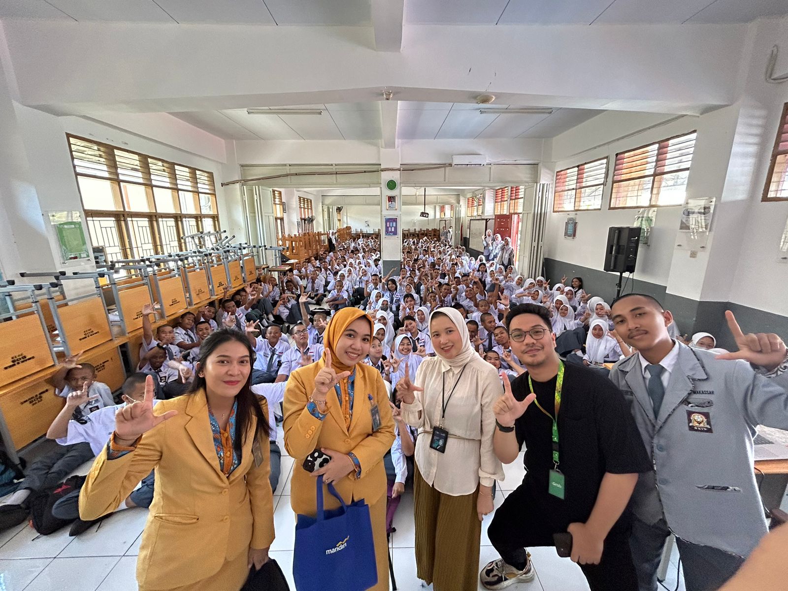 Demi KEJAR OJK, Bank Mandiri Gelorakan Semangat Menabung ke 15.000 Pelajar se-Indonesia